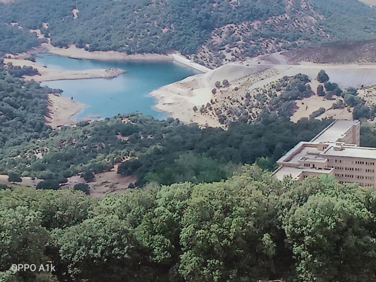 Le Gite Du Barrage Zaouia Ben Smine Екстериор снимка